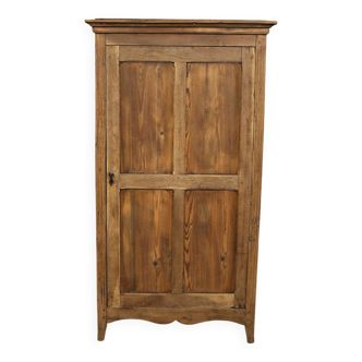 Bonnetière, wardrobe