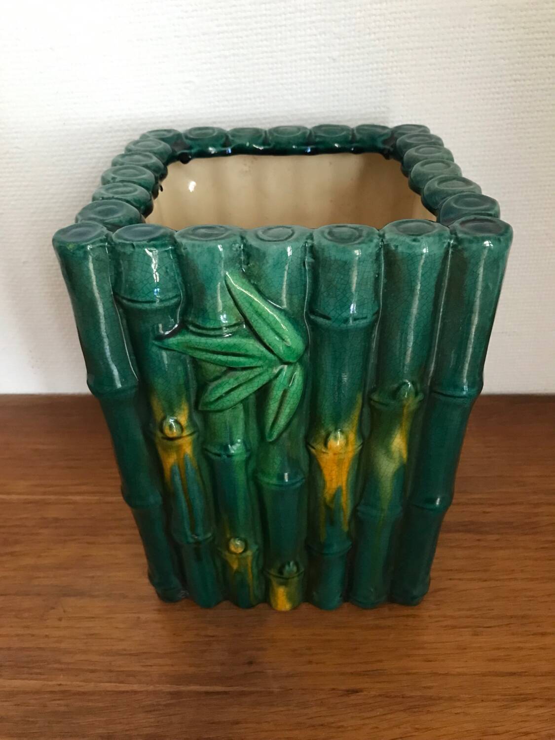 Orchies slip planter in vintage bamboo shape