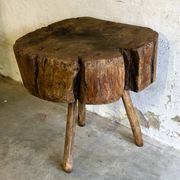 Table d'appoint Art populaire en orme, France XIXe siècle