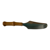 Bamboo handle pie shovel