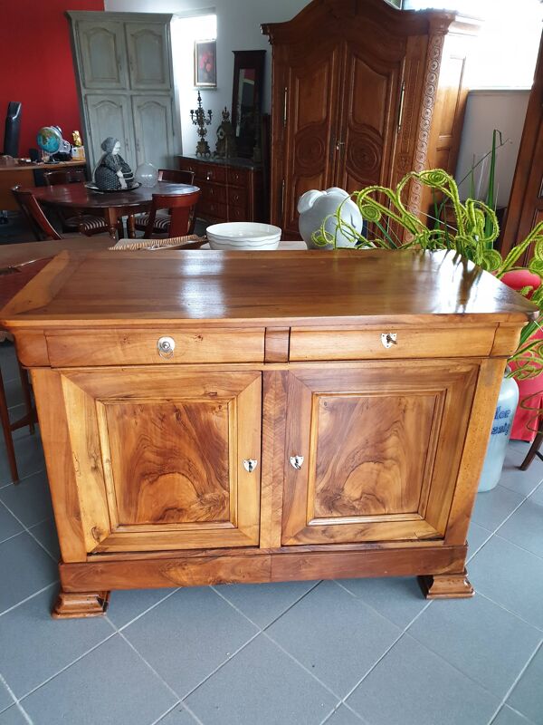 Buffet noyer deux portes deux tiroirs