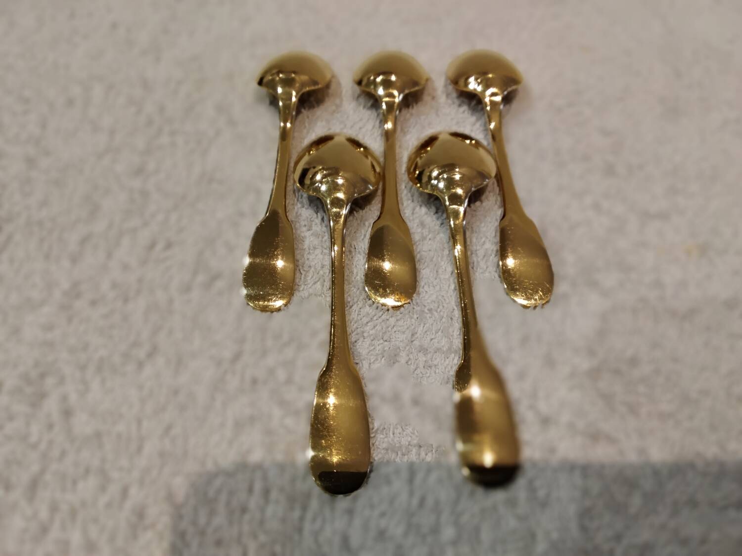 5 gilt metal mocha spoons by Christofle silversmiths, Cluny pattern, 10cm