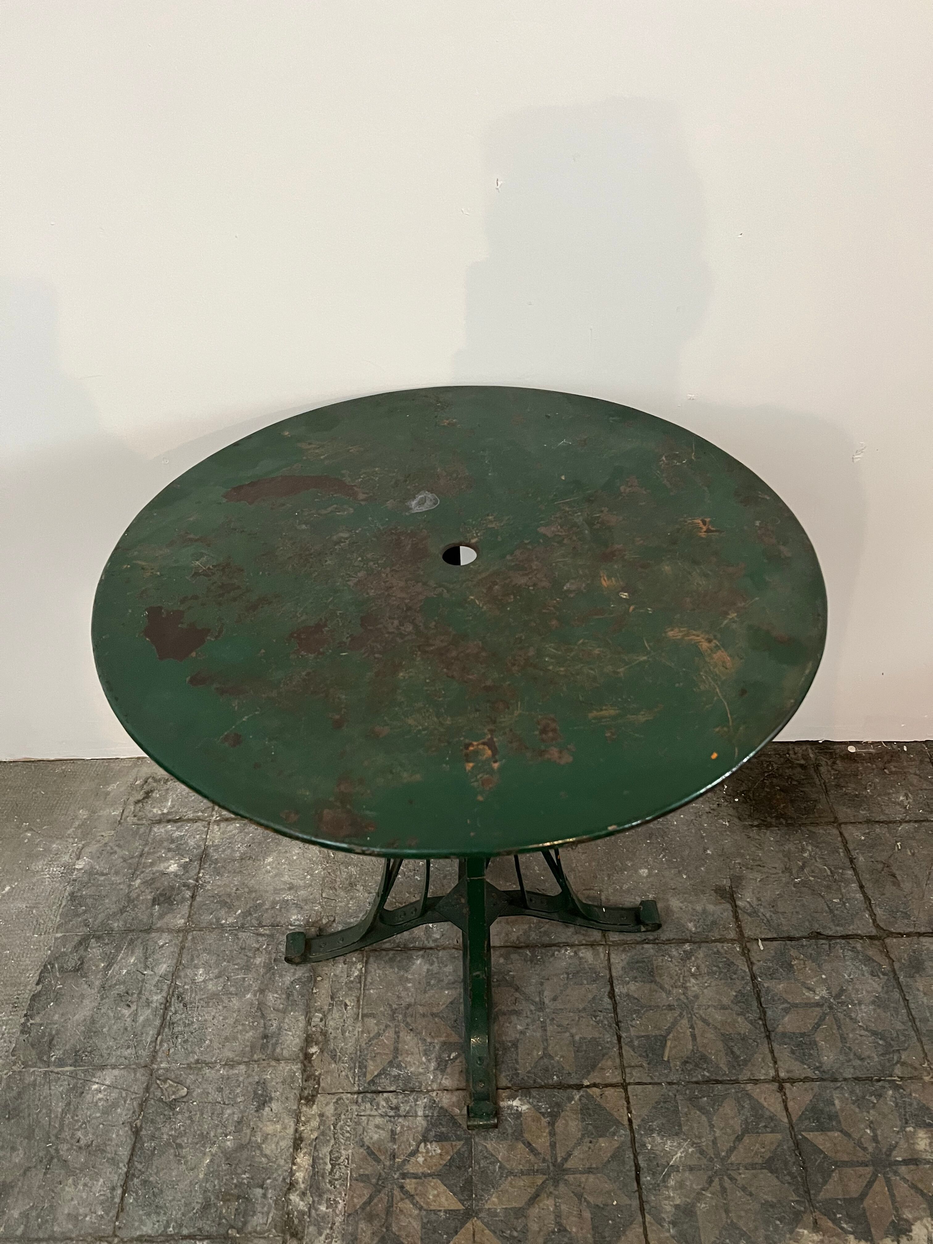 Garden table, wrought iron outdoor pedestal table