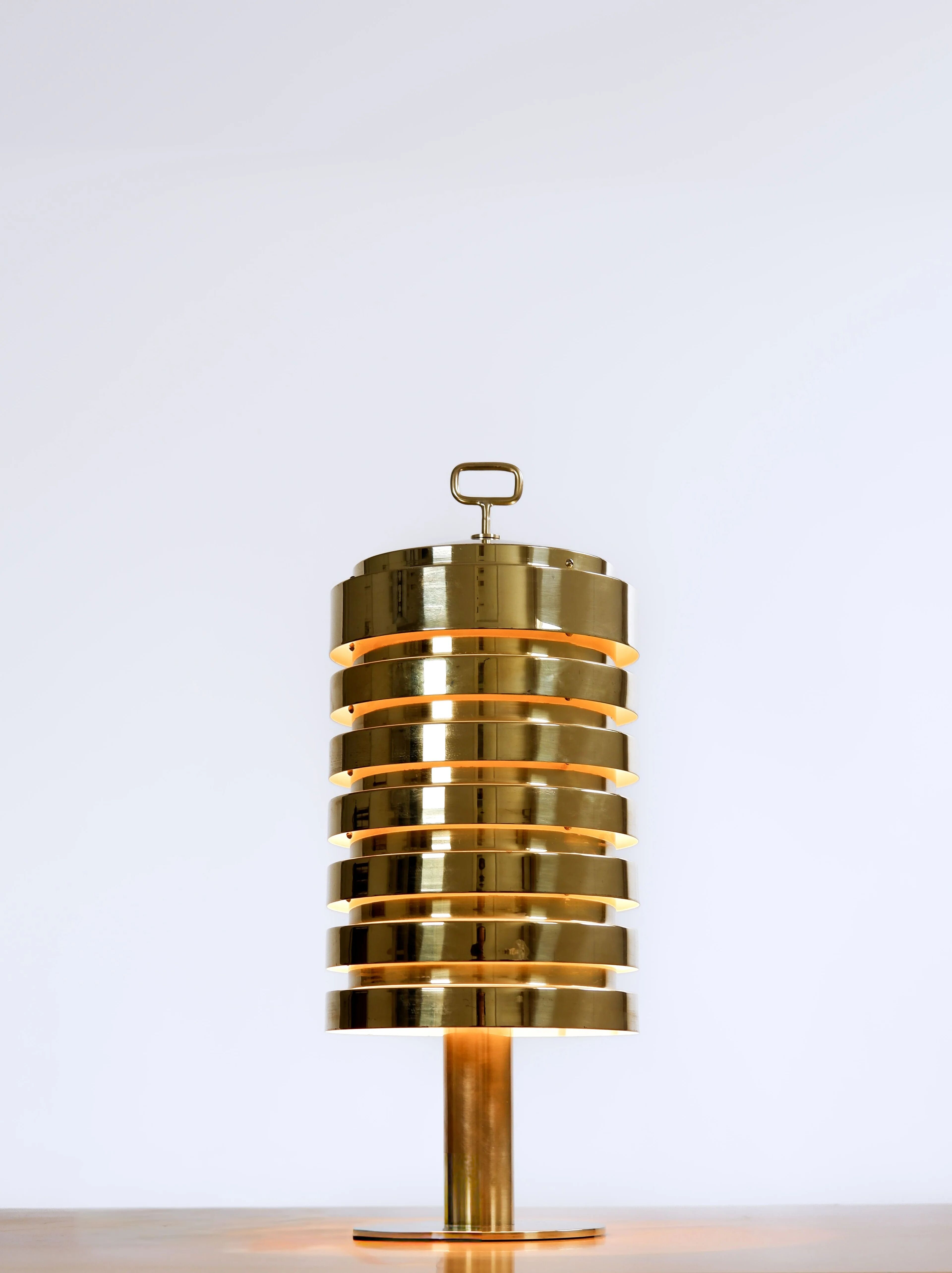 Hans Agne Jakobsson B99 table lamp. Circa 1960.