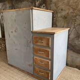 Asymmetrical chest of drawers