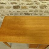 Desk 3 drawers spindles feet