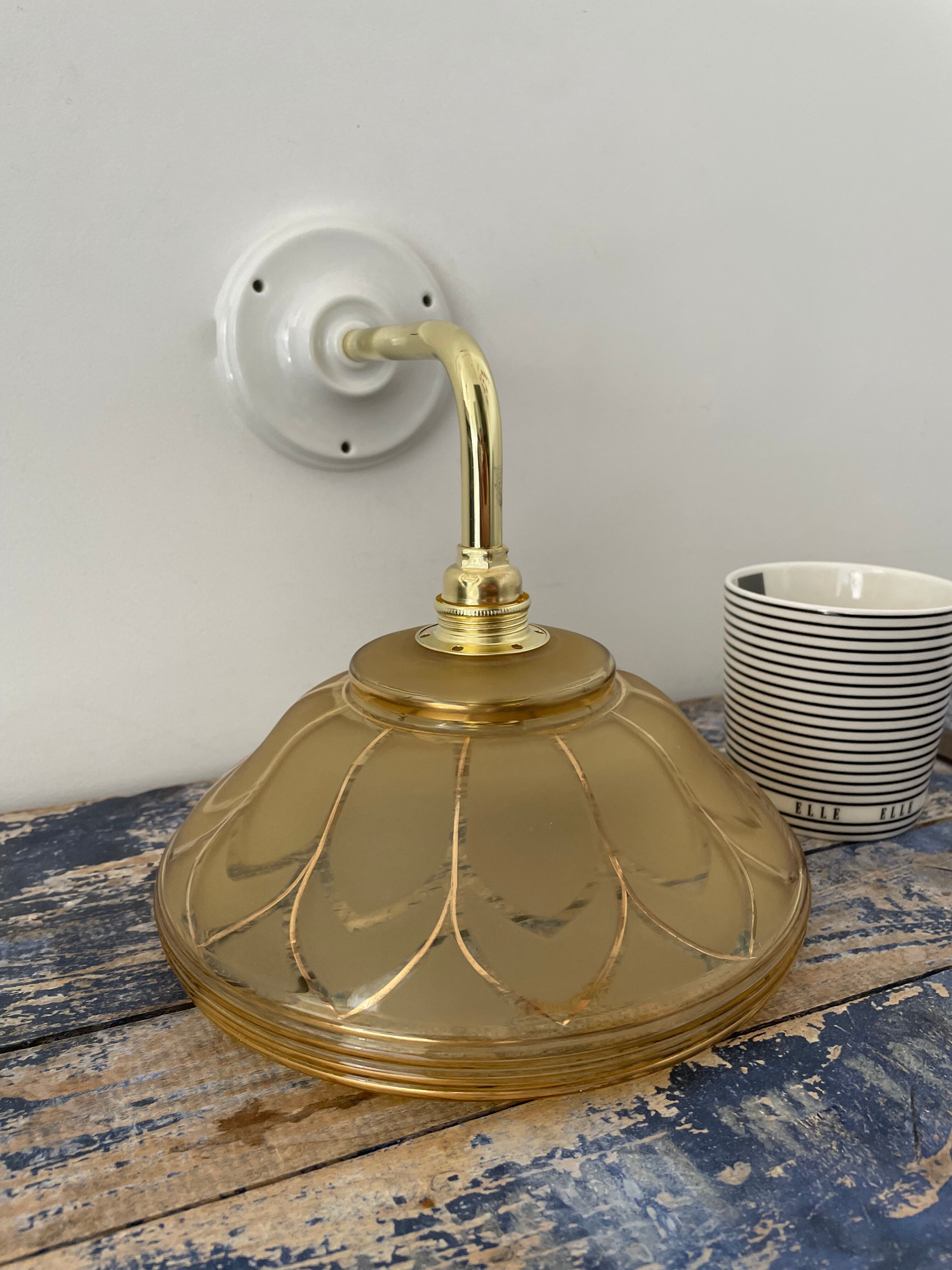 Vintage Art Deco wall lamp