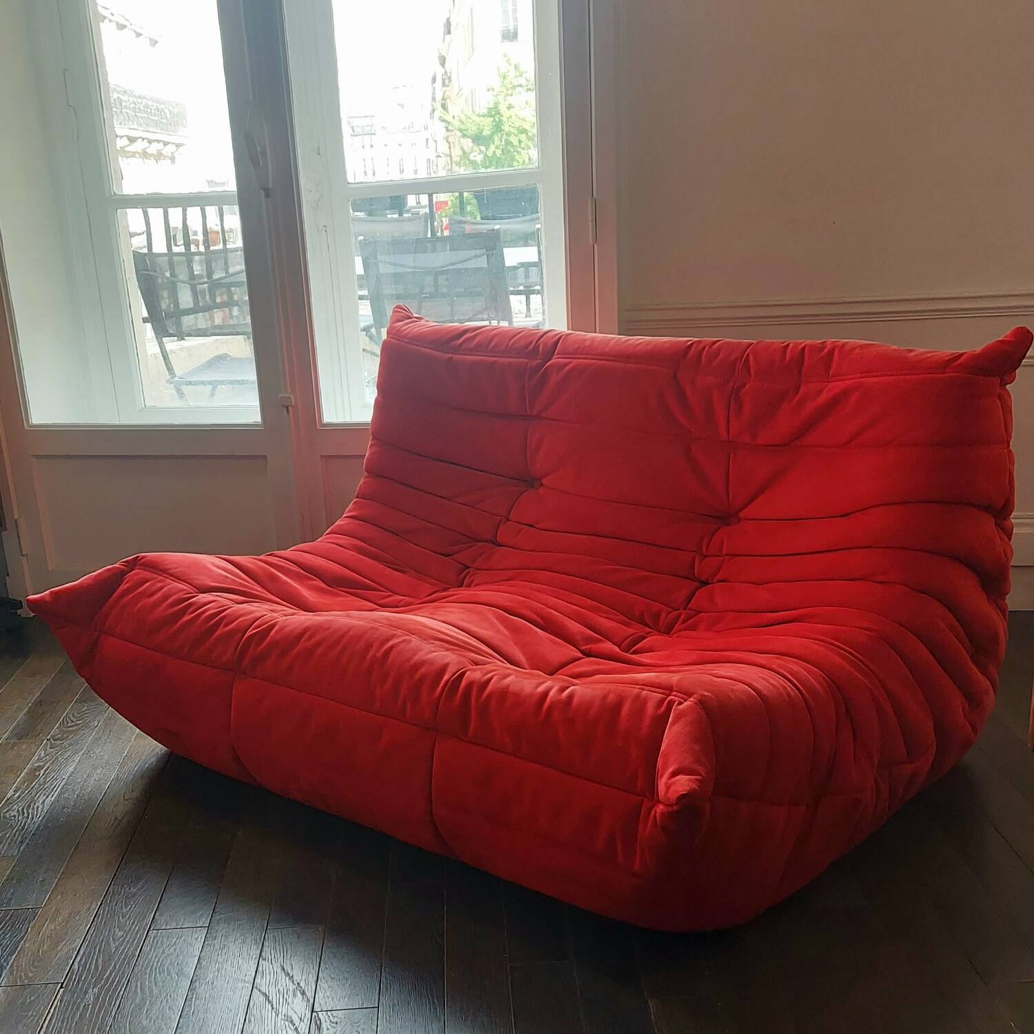 100% original - Togo 2-seater bench - Ligne Roset - Red Alcantara (Go