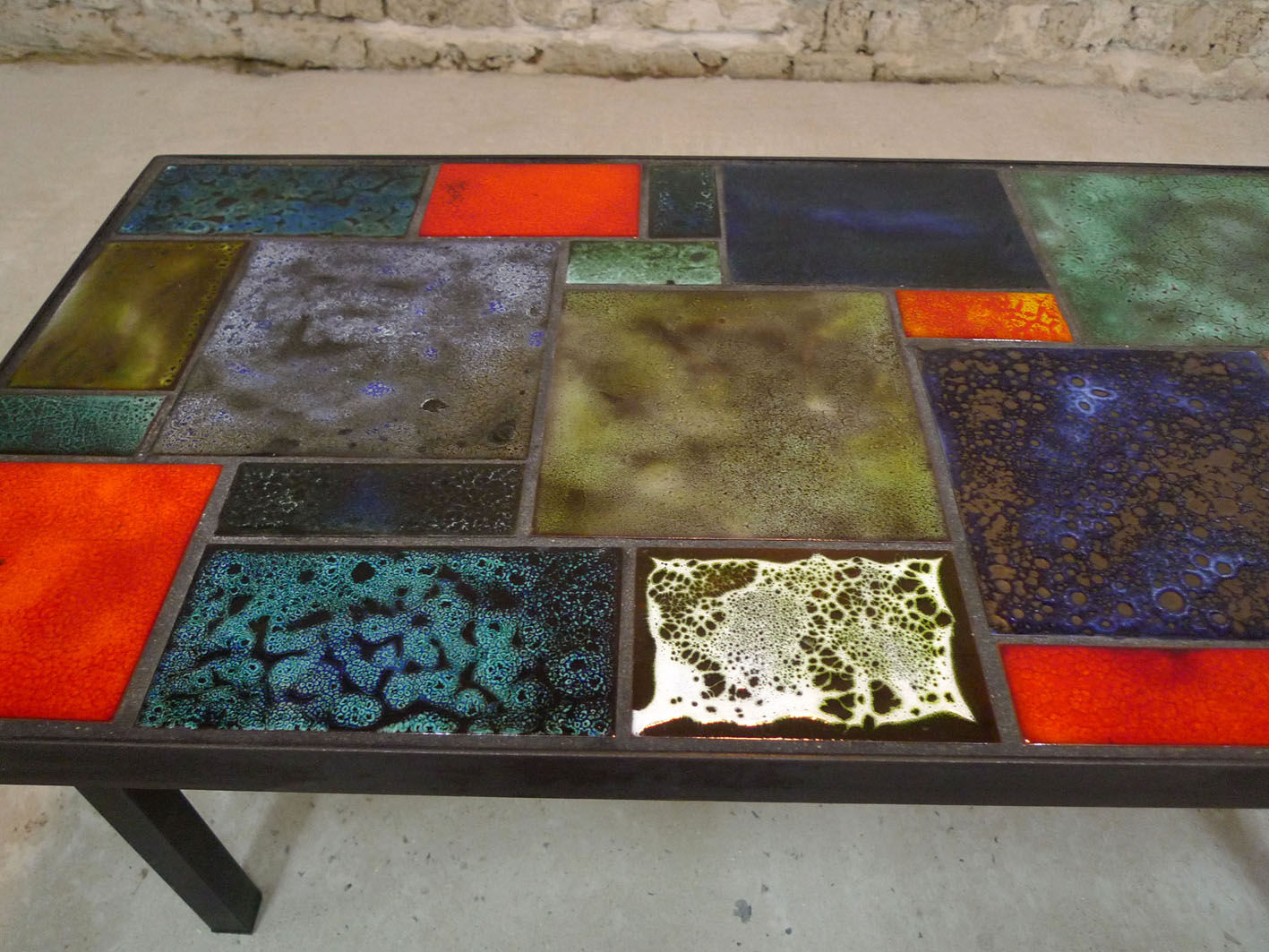 Ceramic coffee table