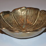 Empty-pocket flower in solid brass