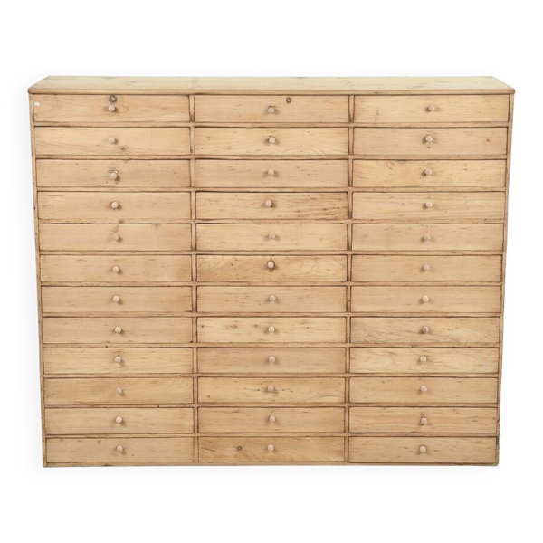 Meuble de métier à 36 tiroirs en bois brut