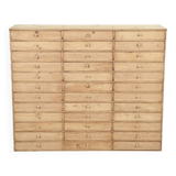 Meuble de métier à 36 tiroirs en bois brut