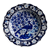 Assiette en céramique bleue