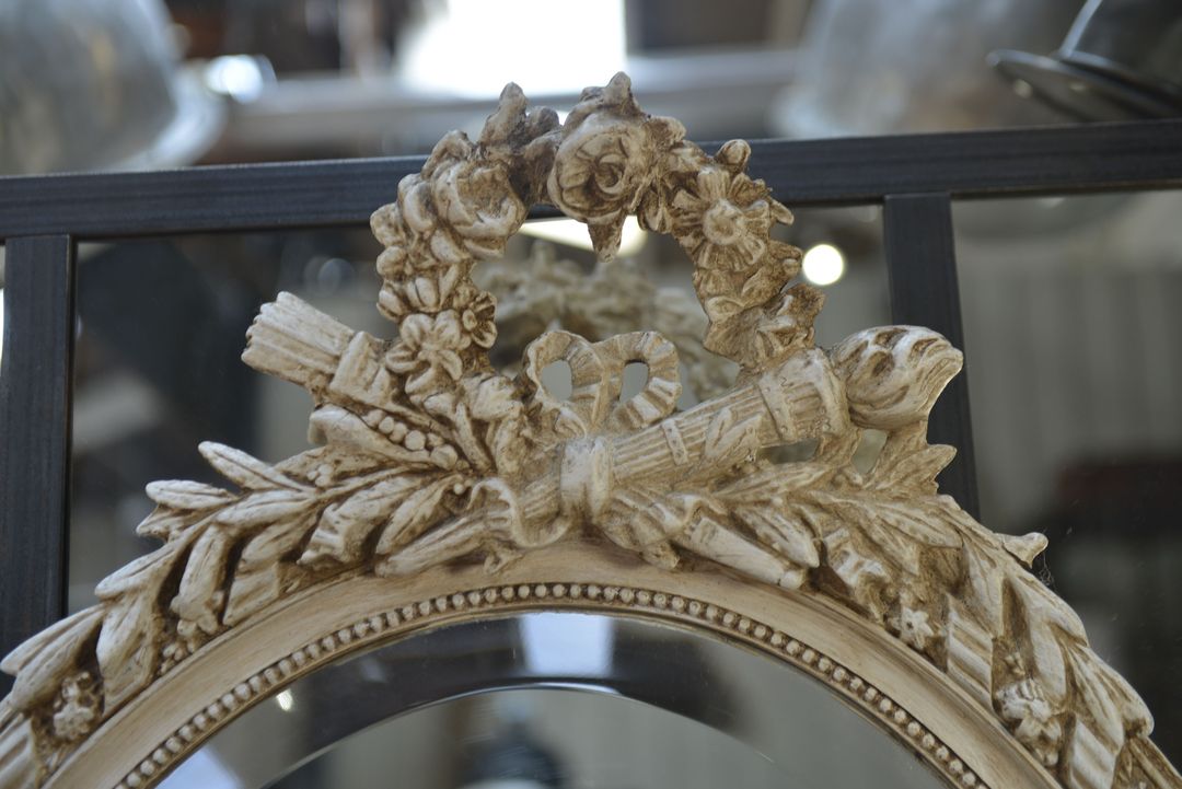 Oval mirror style Louis XVI 63x100cm