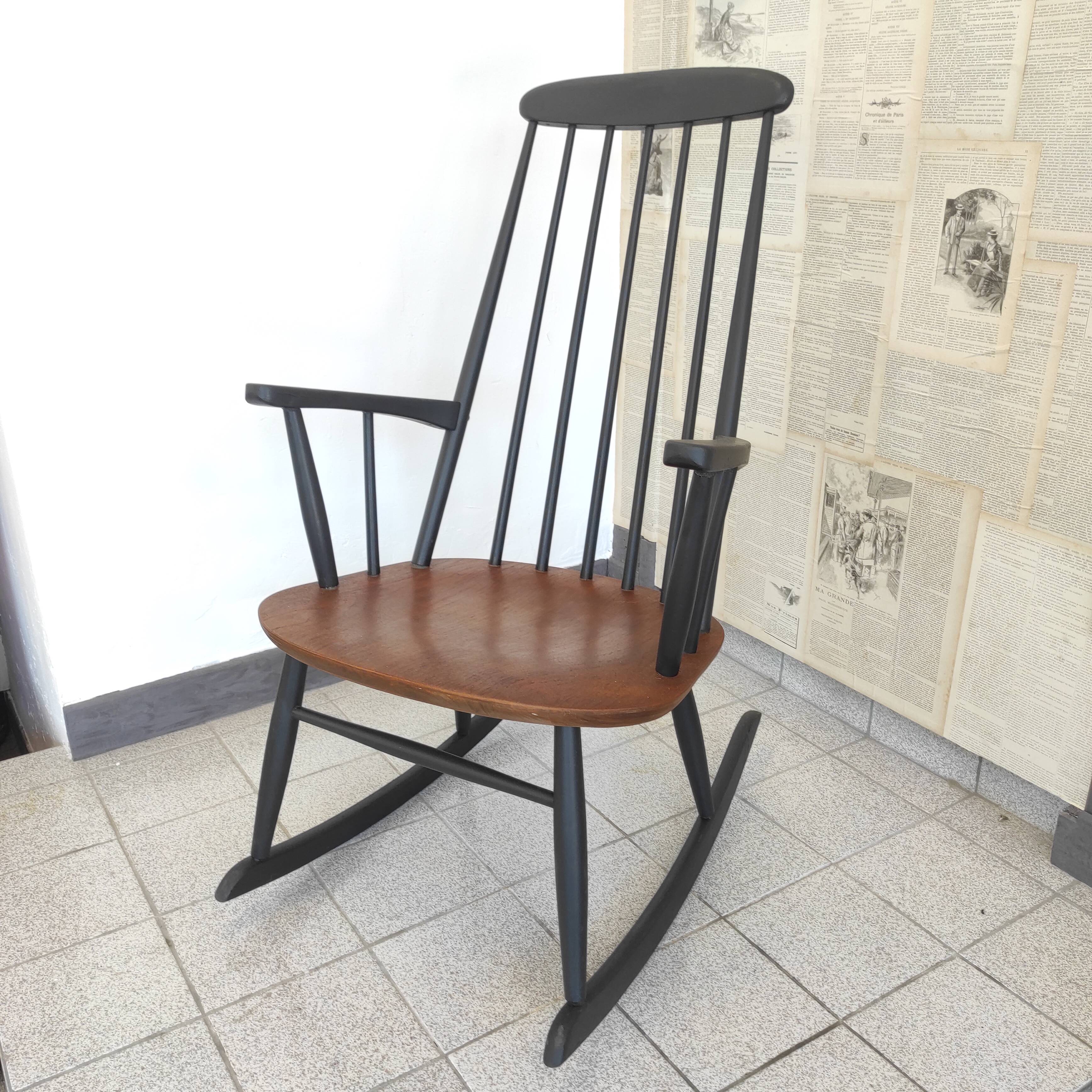 Rocking chair edited by Stol Kamnik