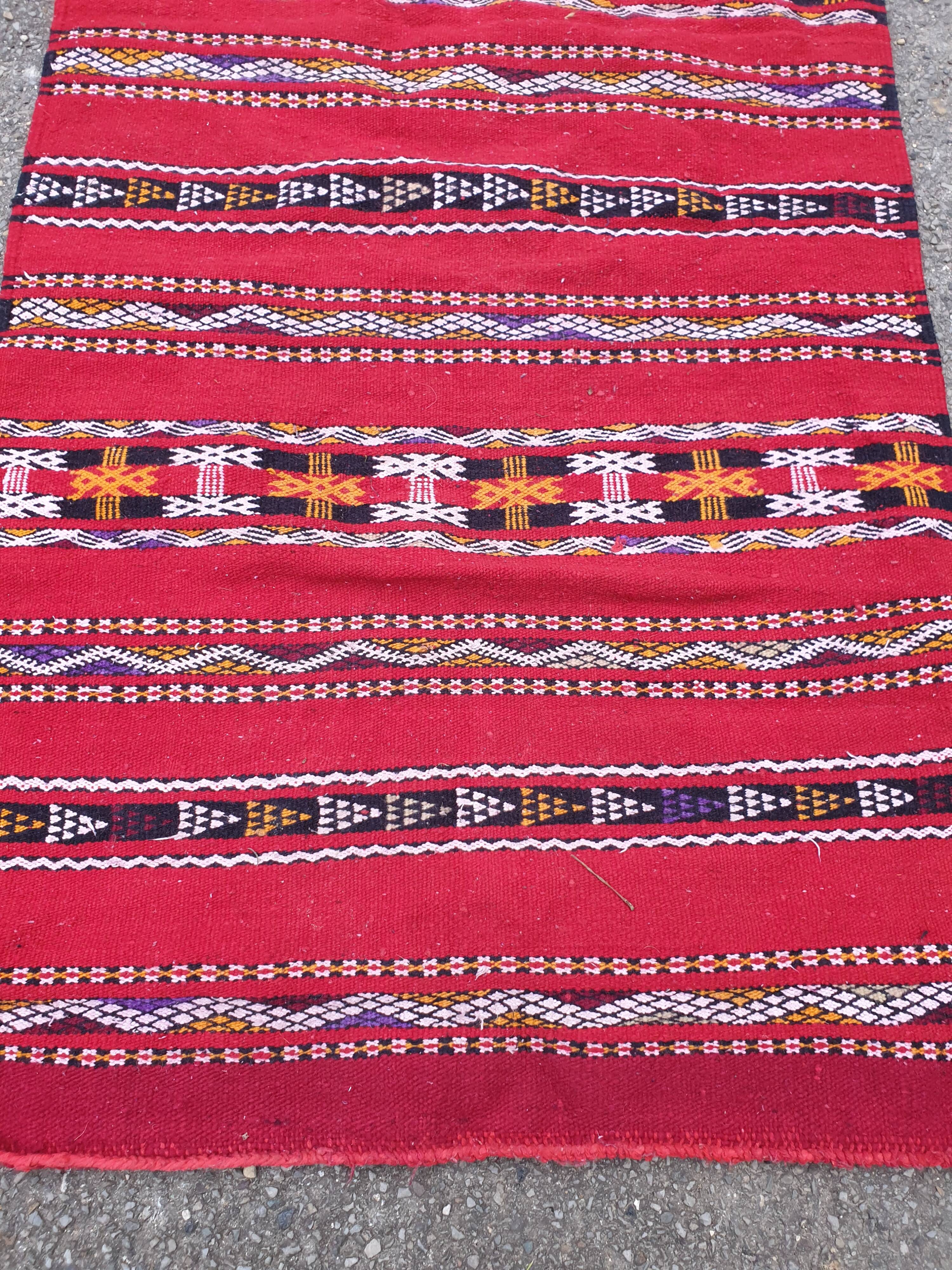 Kilim rug: 260x79cm.
