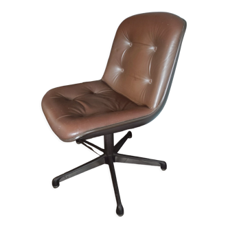 Leather armchair for Comforto