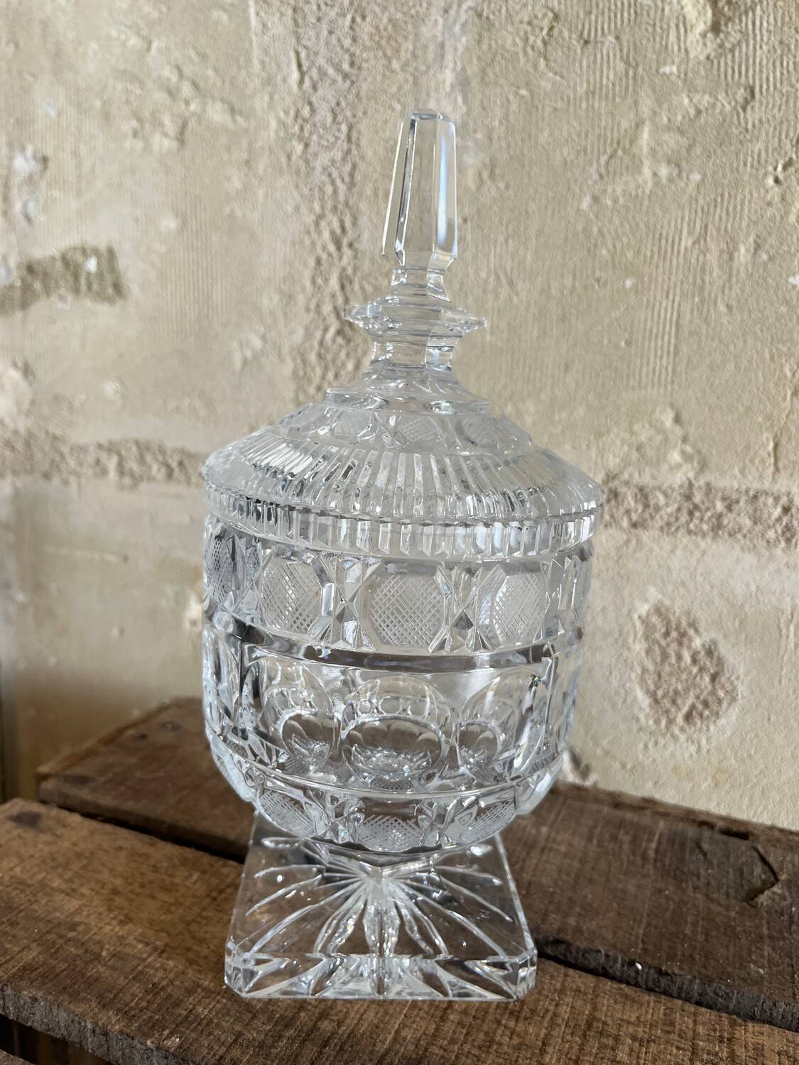 Crystal sugar bowl or candy bowl