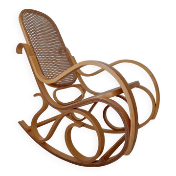 Rocking-Chair vintage en Bois courbé et cannage-Style Thonet N°1