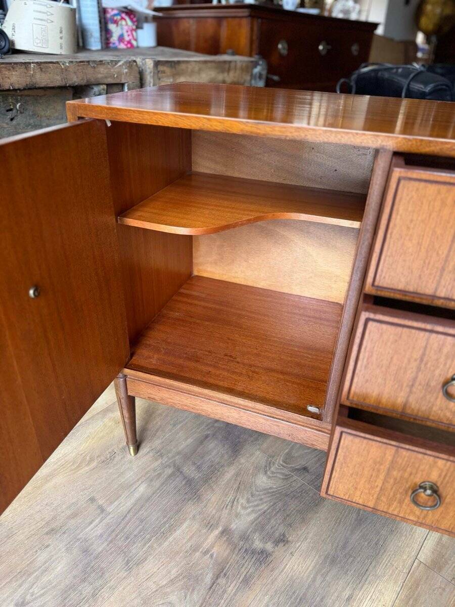 Vintage sideboard from Greaves & Thomas, 1962
