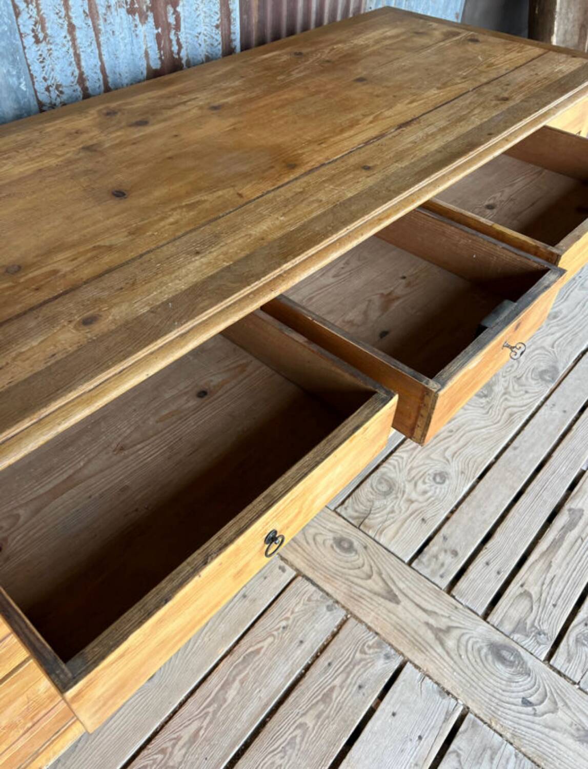 Former draper's counter