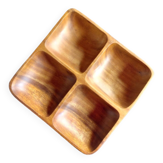 Empty wooden aperitif dish pocket