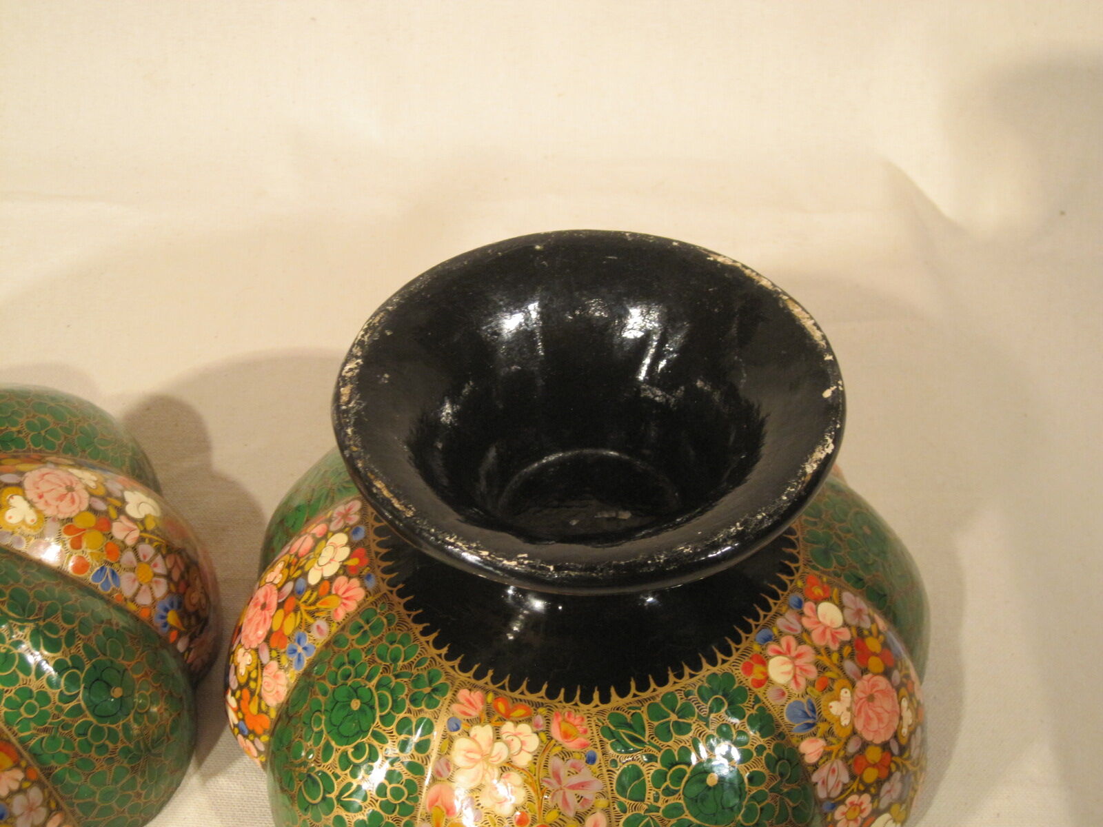 Round Pumpkin-Shaped Box in Painted Papier-Mâché