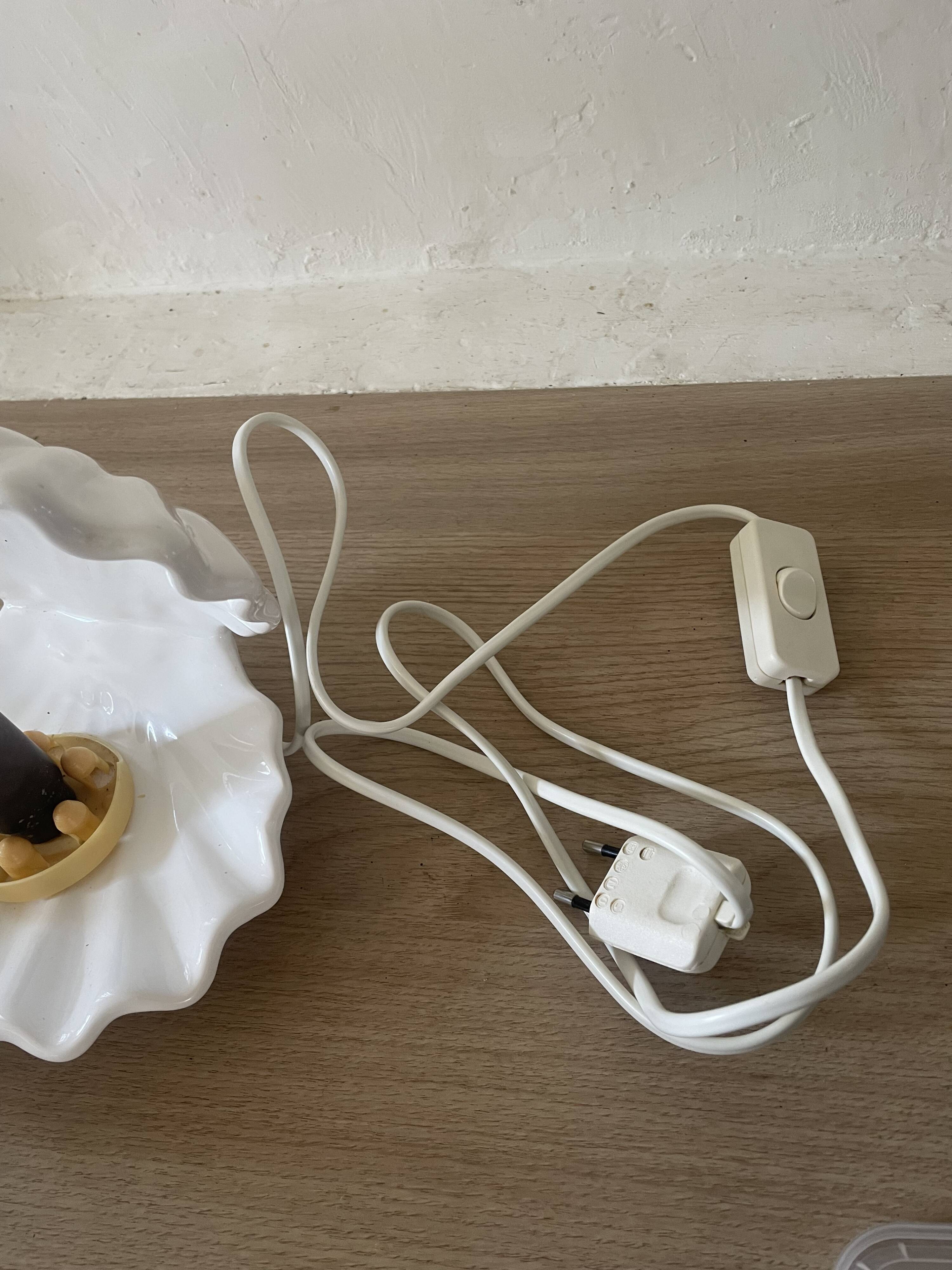 Lampe  coquillage céramique et opaline 70´s