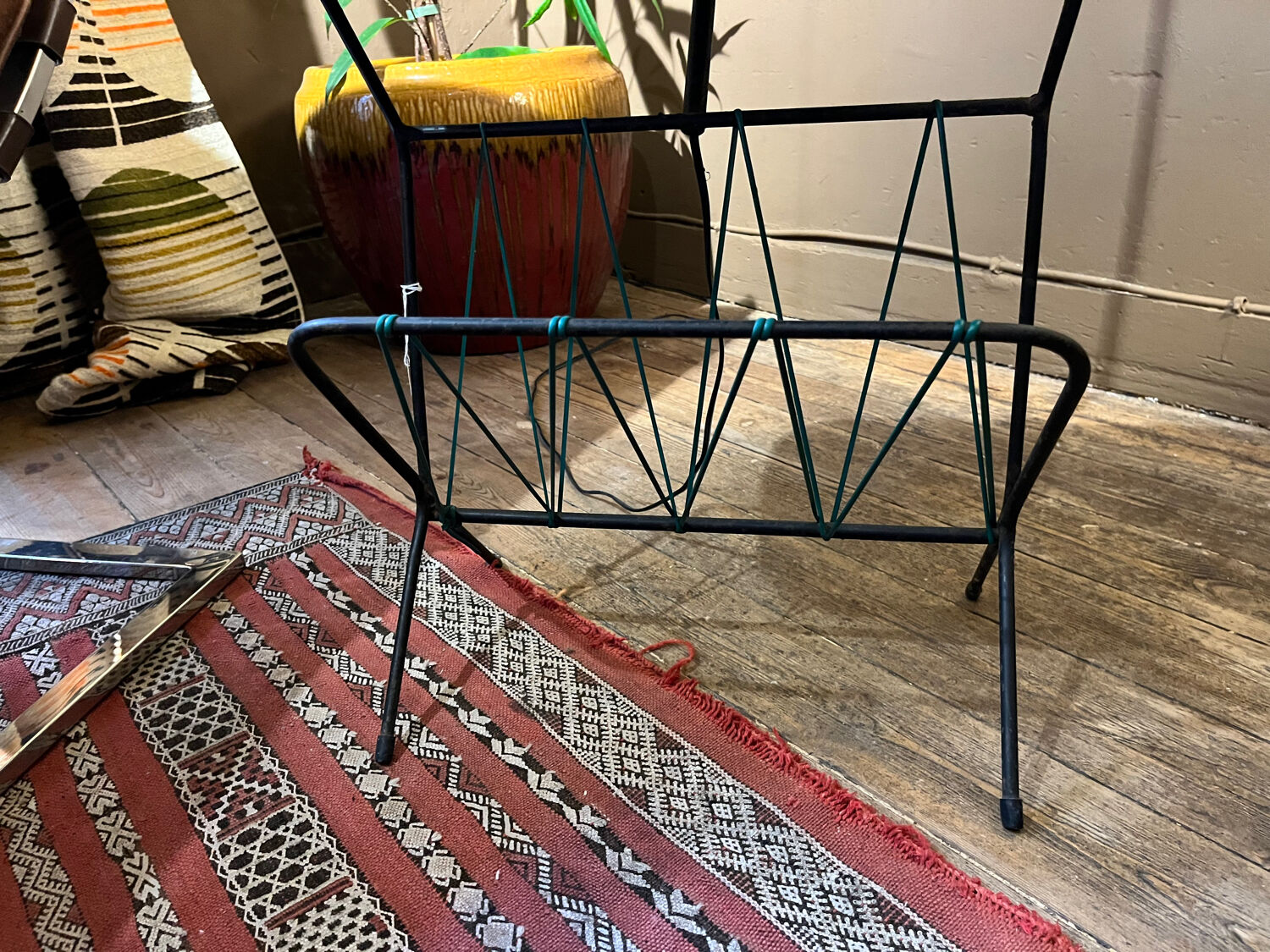 Floor lamp/magazine holder 1950