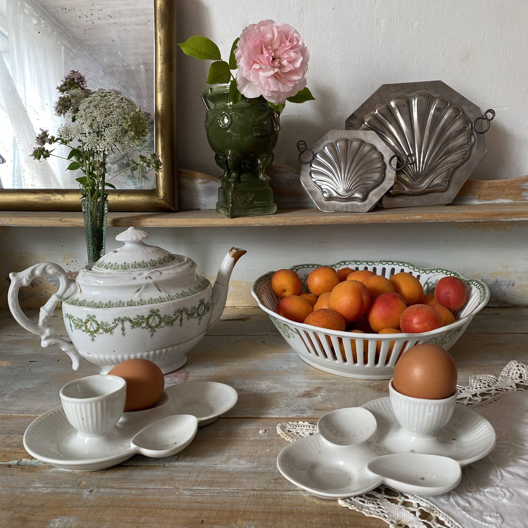 Coupe à fruits en porcelaine ajourée