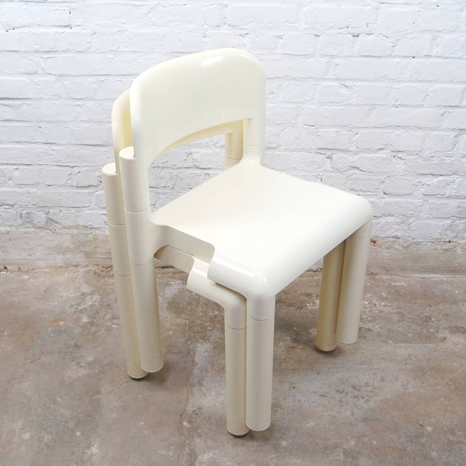 Paire de chaises en plastique UPO d'Eero Aarnio 1979