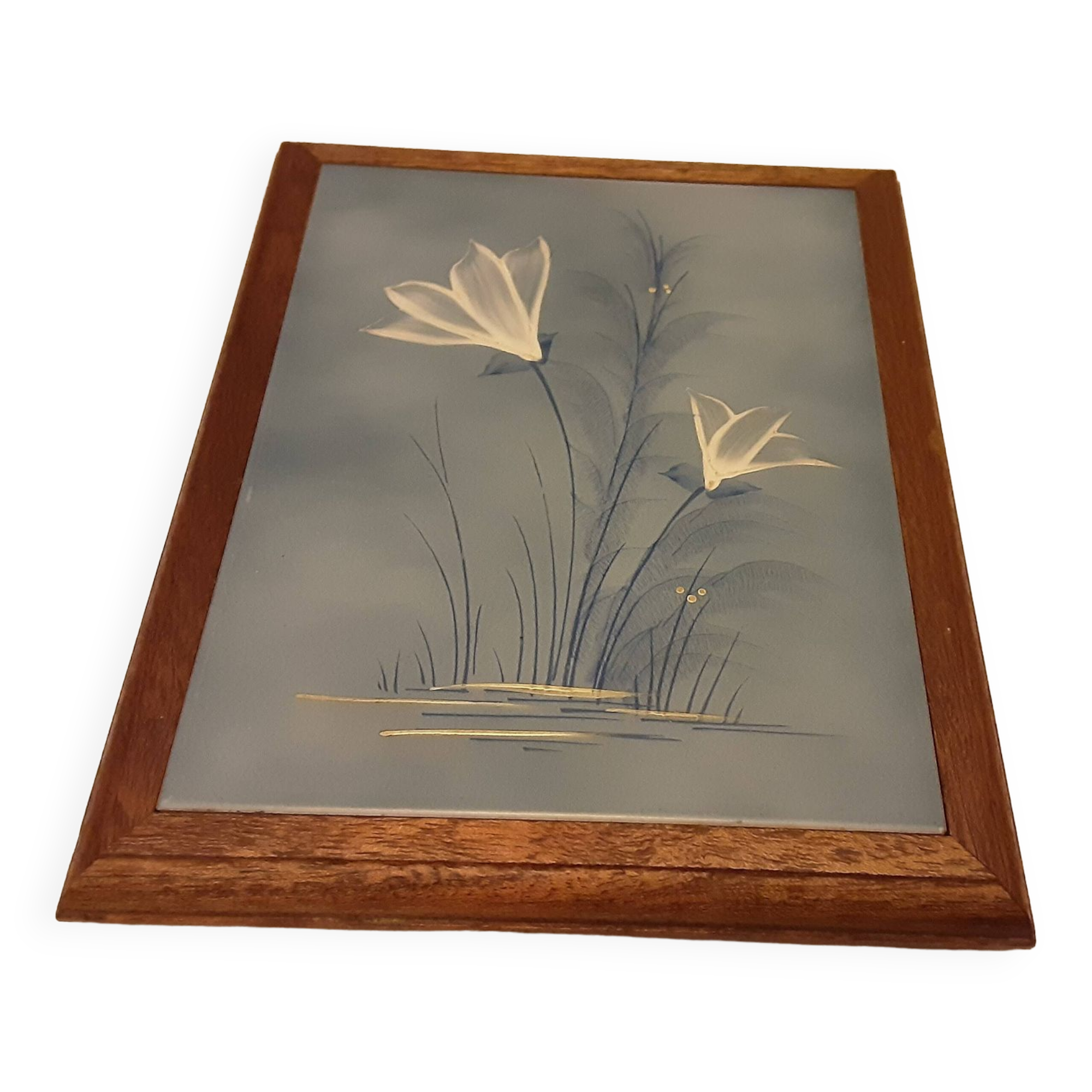 Blue tile trives enameled flowers