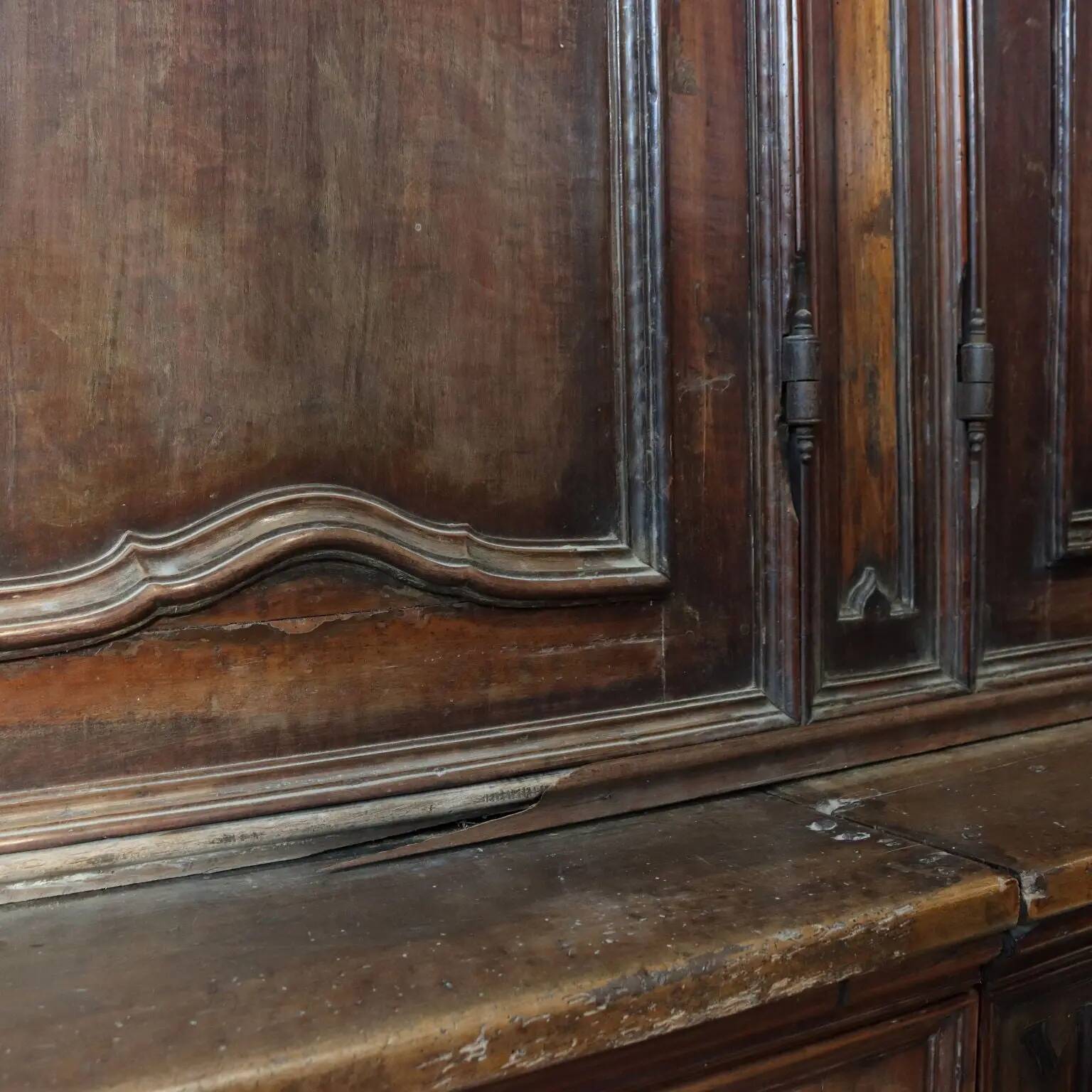 Antique walnut and poplar buffet, Italy 18th century