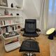 Fauteuil cuir et son ottoman