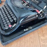 Old Remington portable typewriter No. 5 T