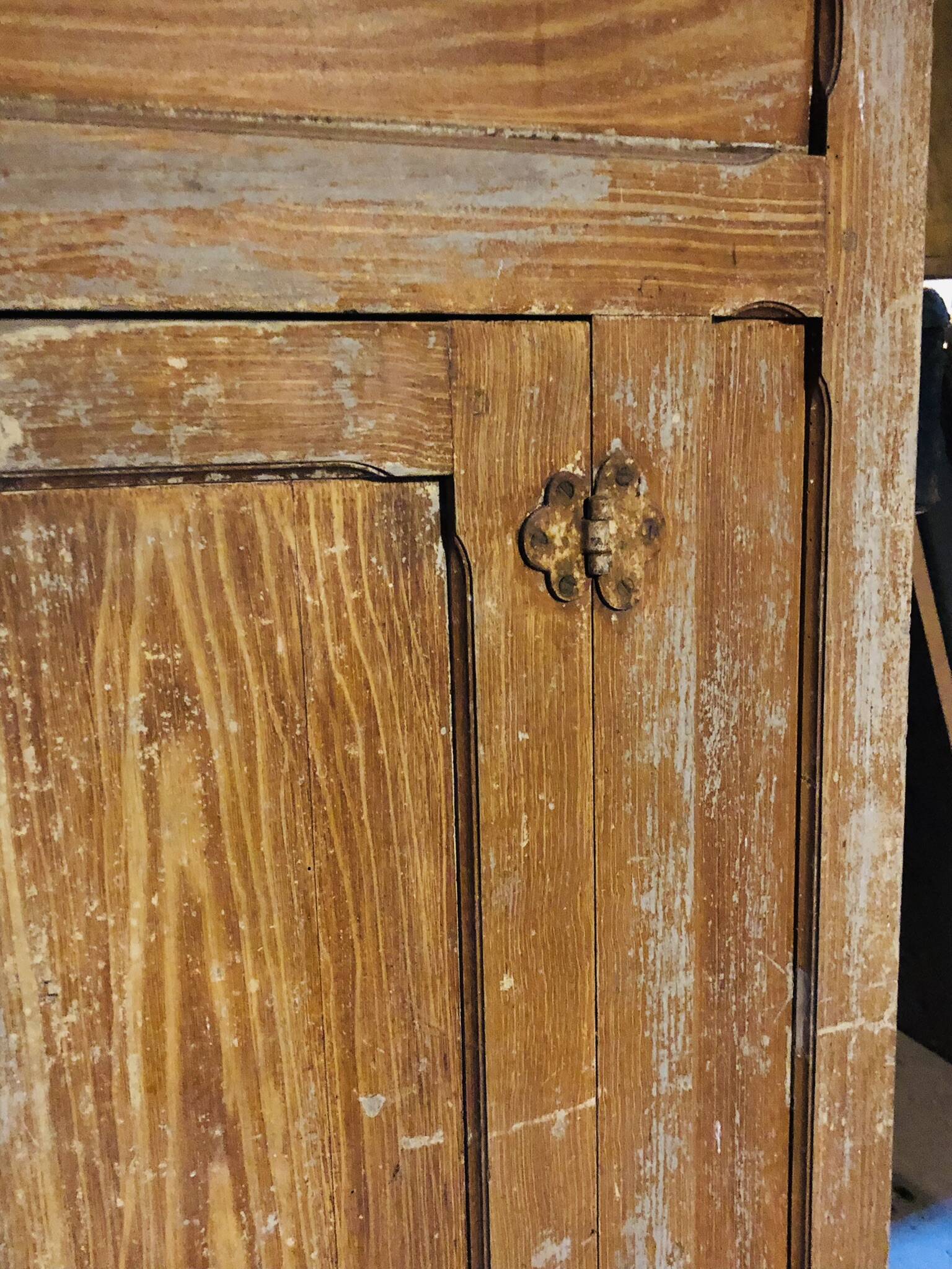 Large Fridge - Cabinet in a pretty Dijon patina from the 1900s