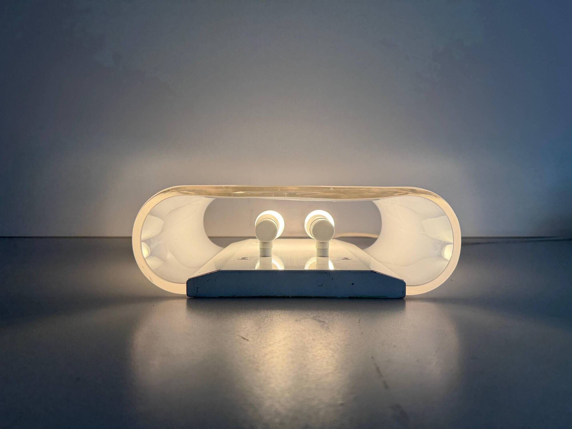 Simple wall lamp in heavy Murano glass from the mid-century, 1960, Italy.