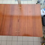 Beautiful vintage table unfolding