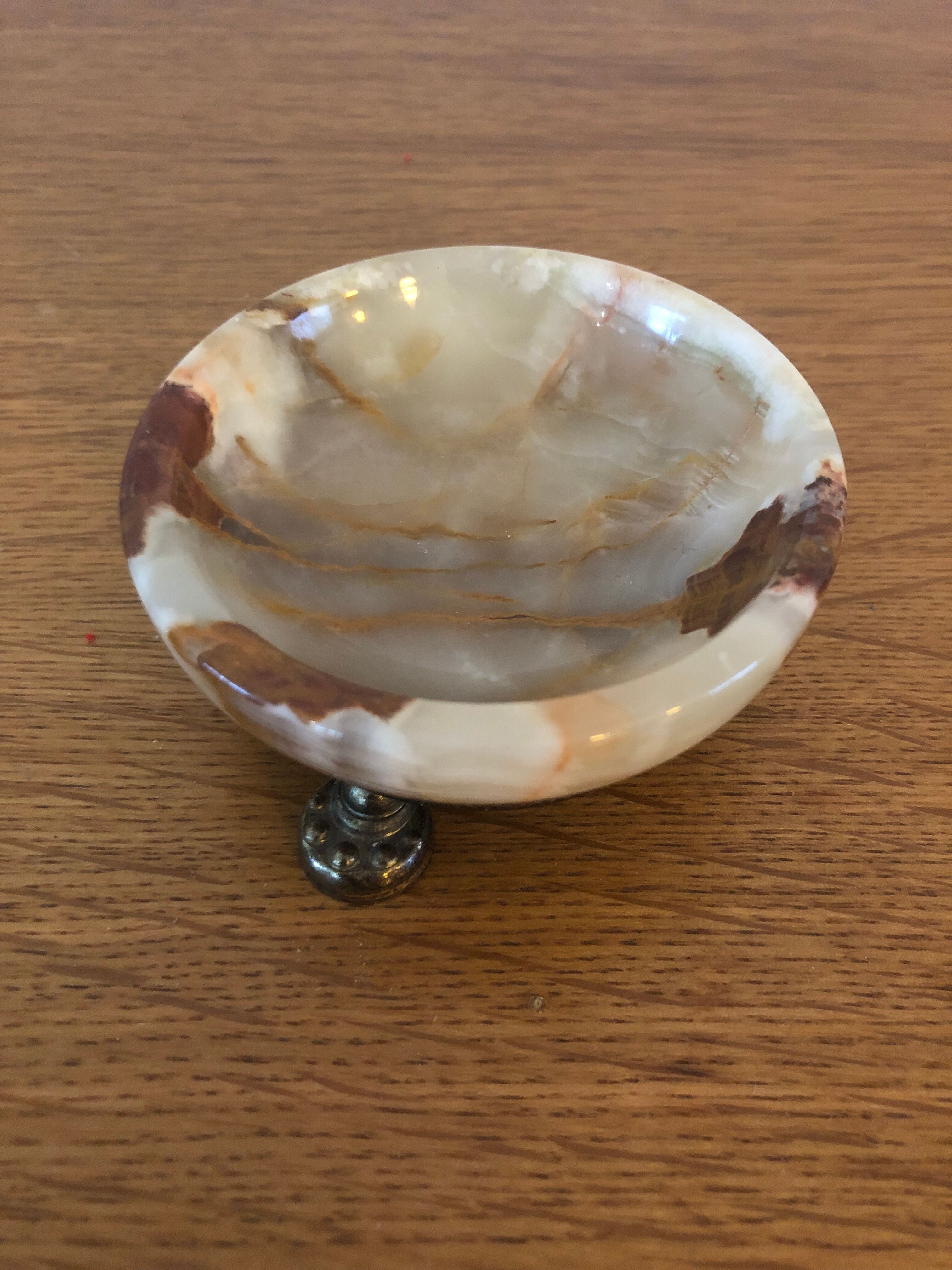 Alabaster pocket ashtray with 3 brass feet