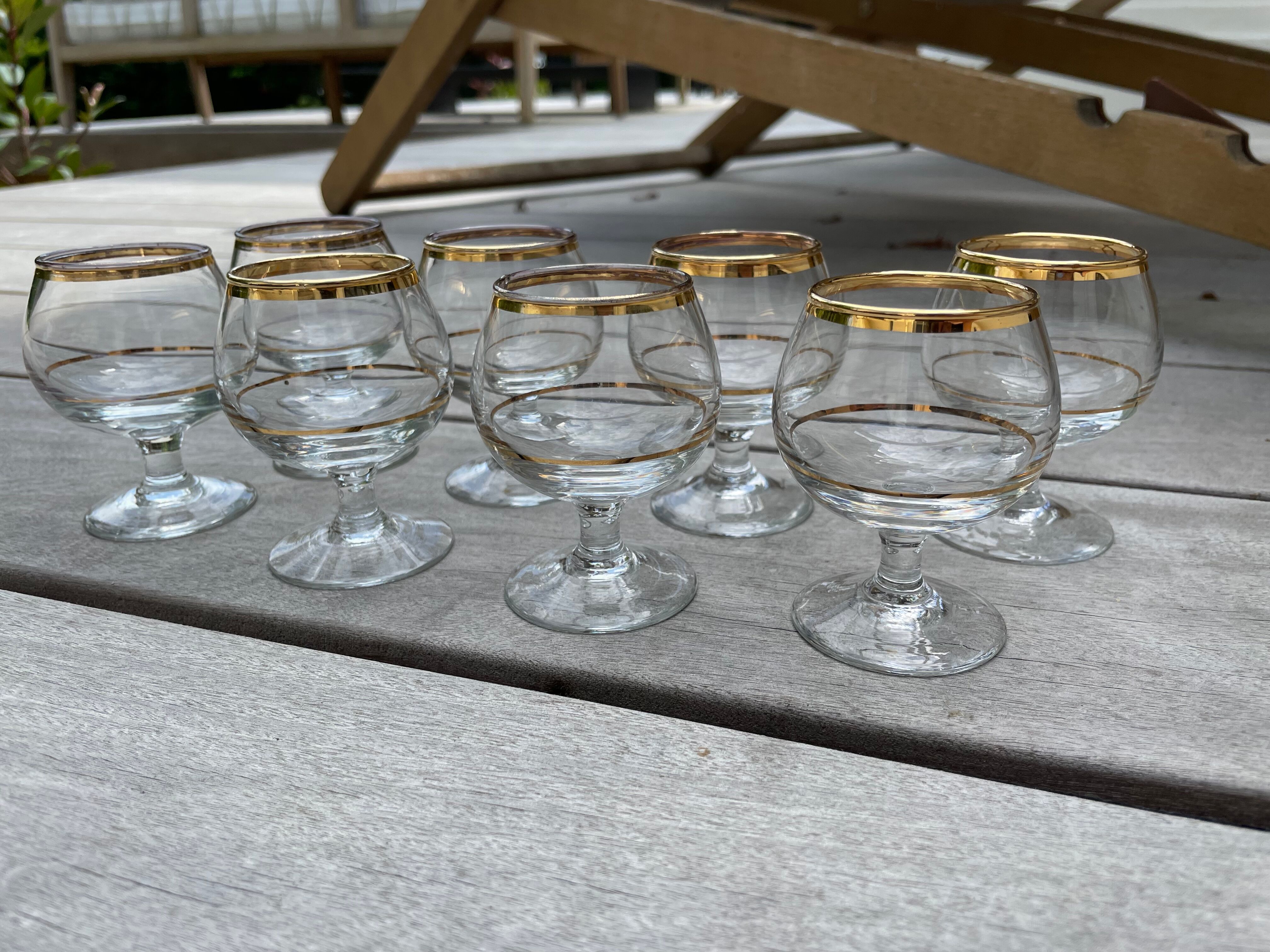 Set of 8 liquor glasses