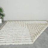 Pure natural wool Berber rug for your living room, size 150 x 250 cm.