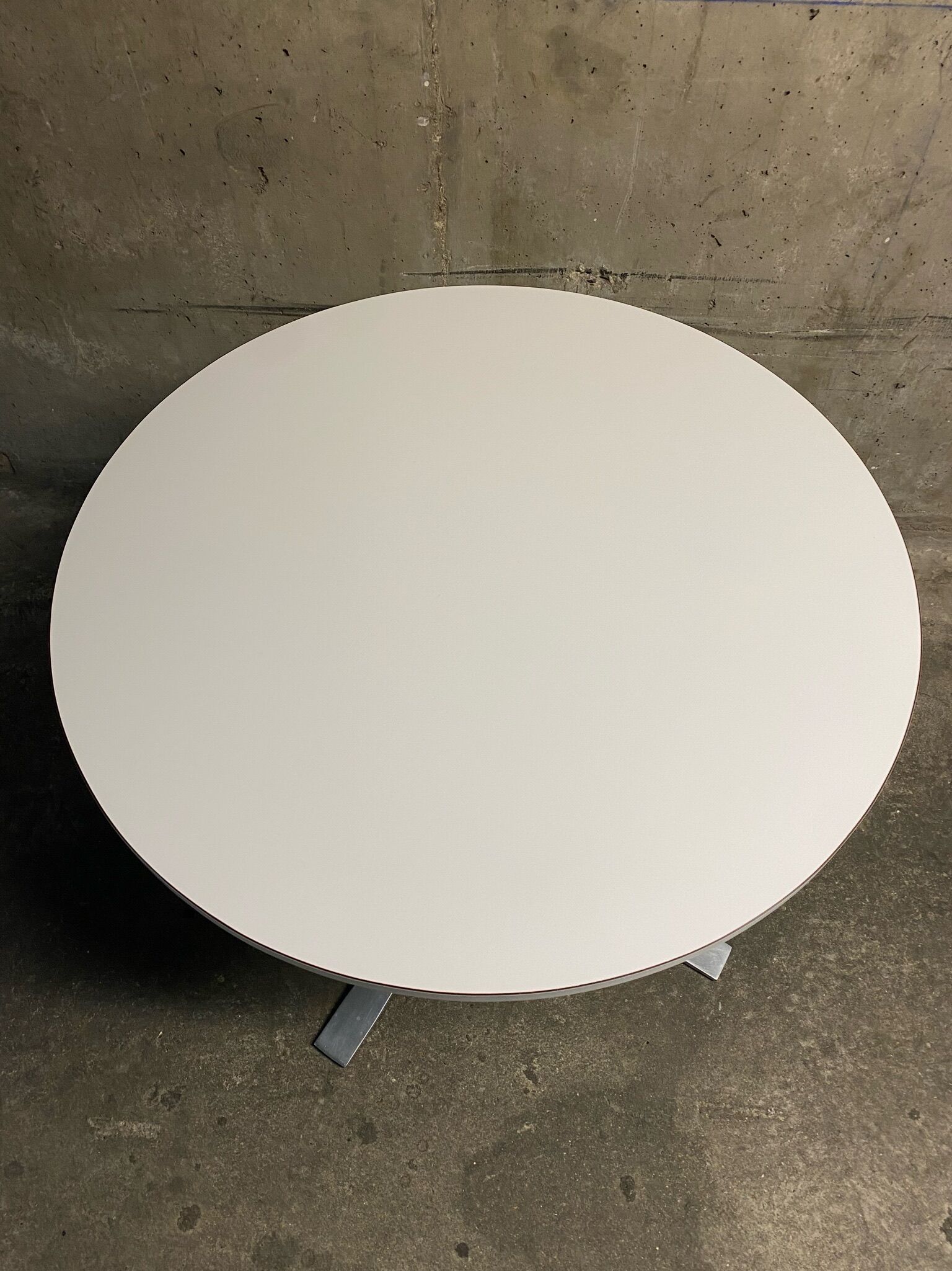 Vintage dining table Roche Bobois
