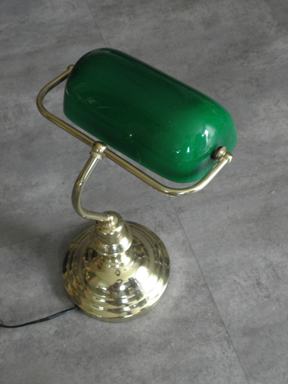 Green Glass Bankers Lamp