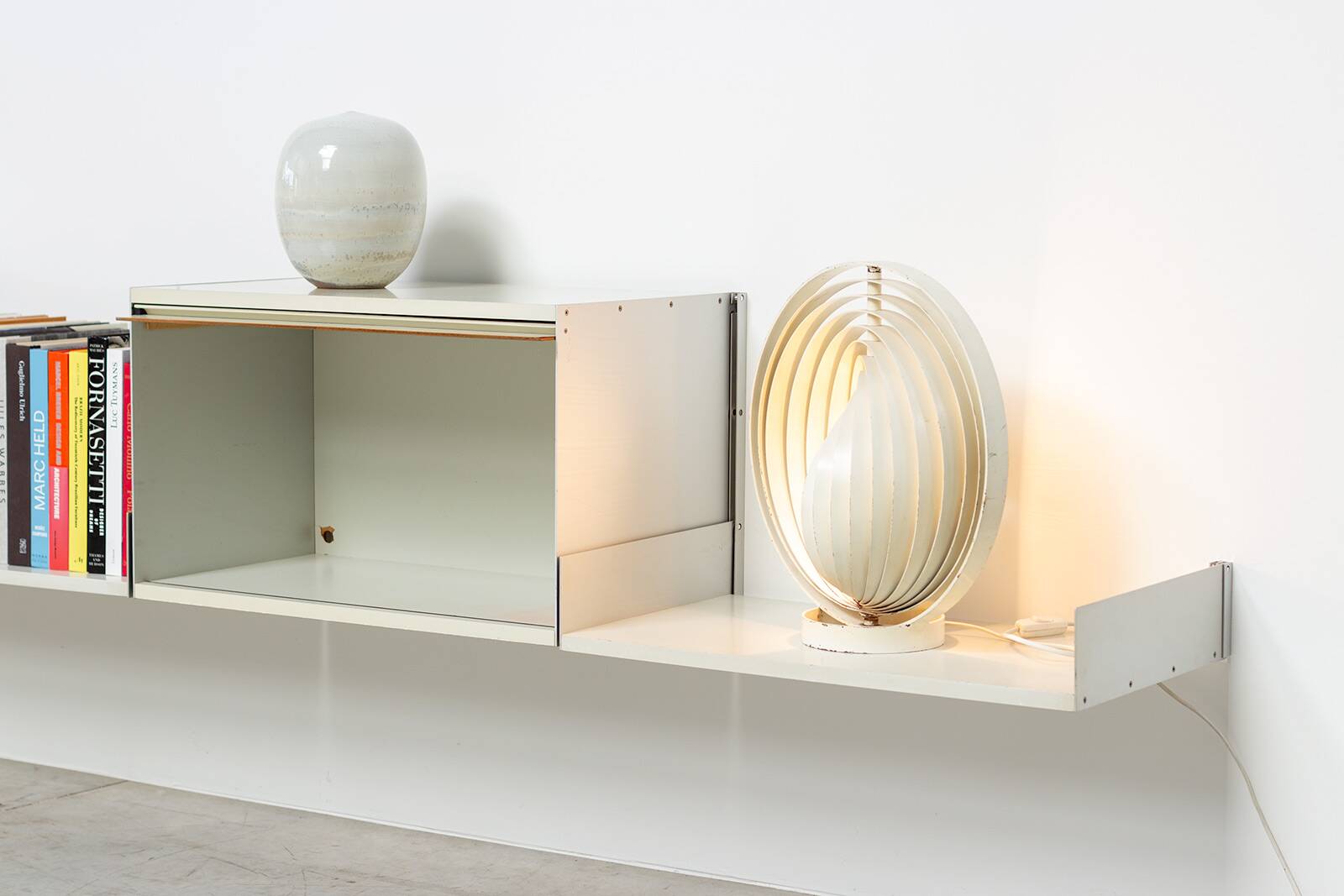 Dieter Rams pour Vitsoe  dressoir mural 1960