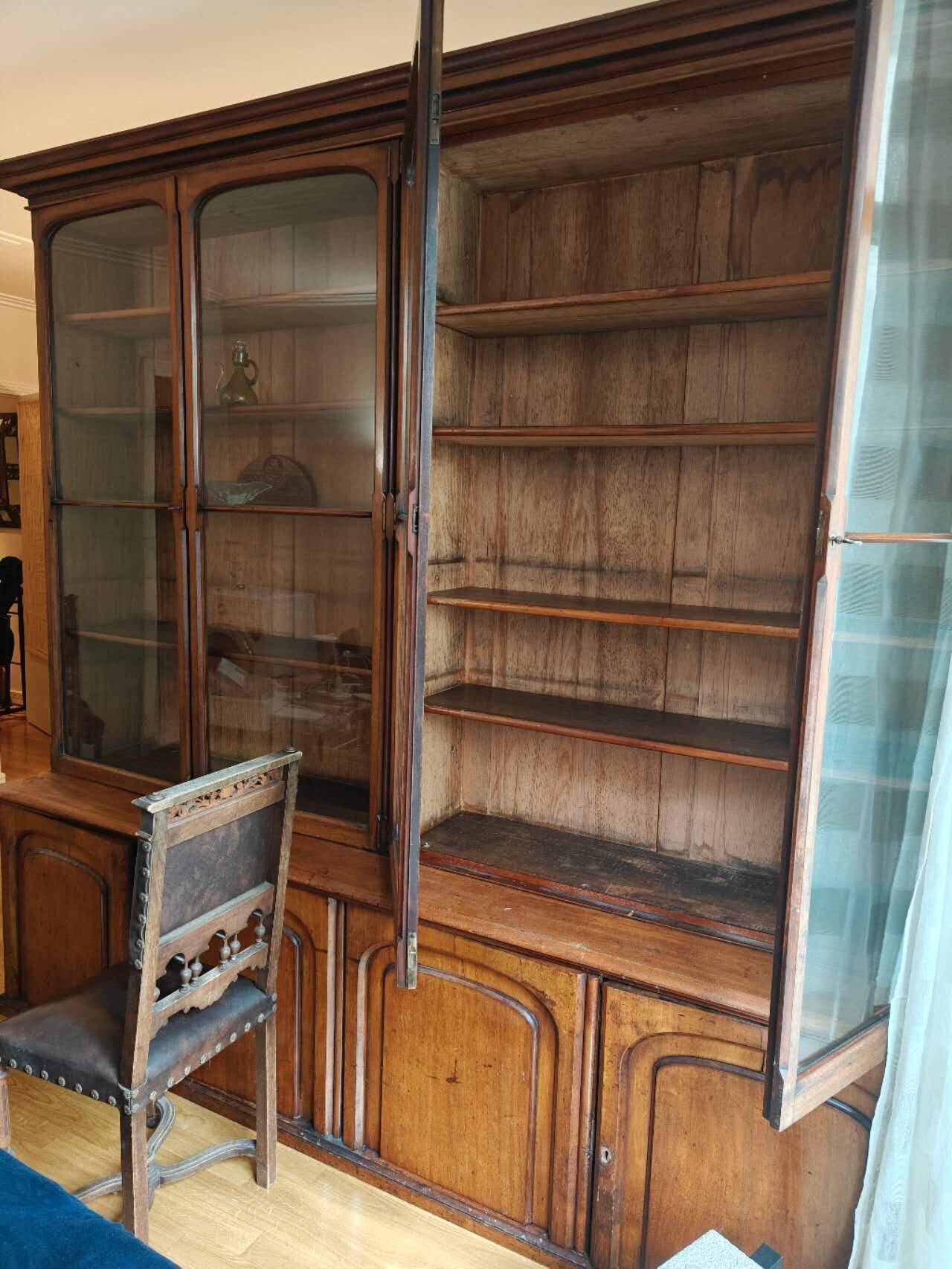 Bibliothèque deux corps vitrée, bois massif, XIXe siècle