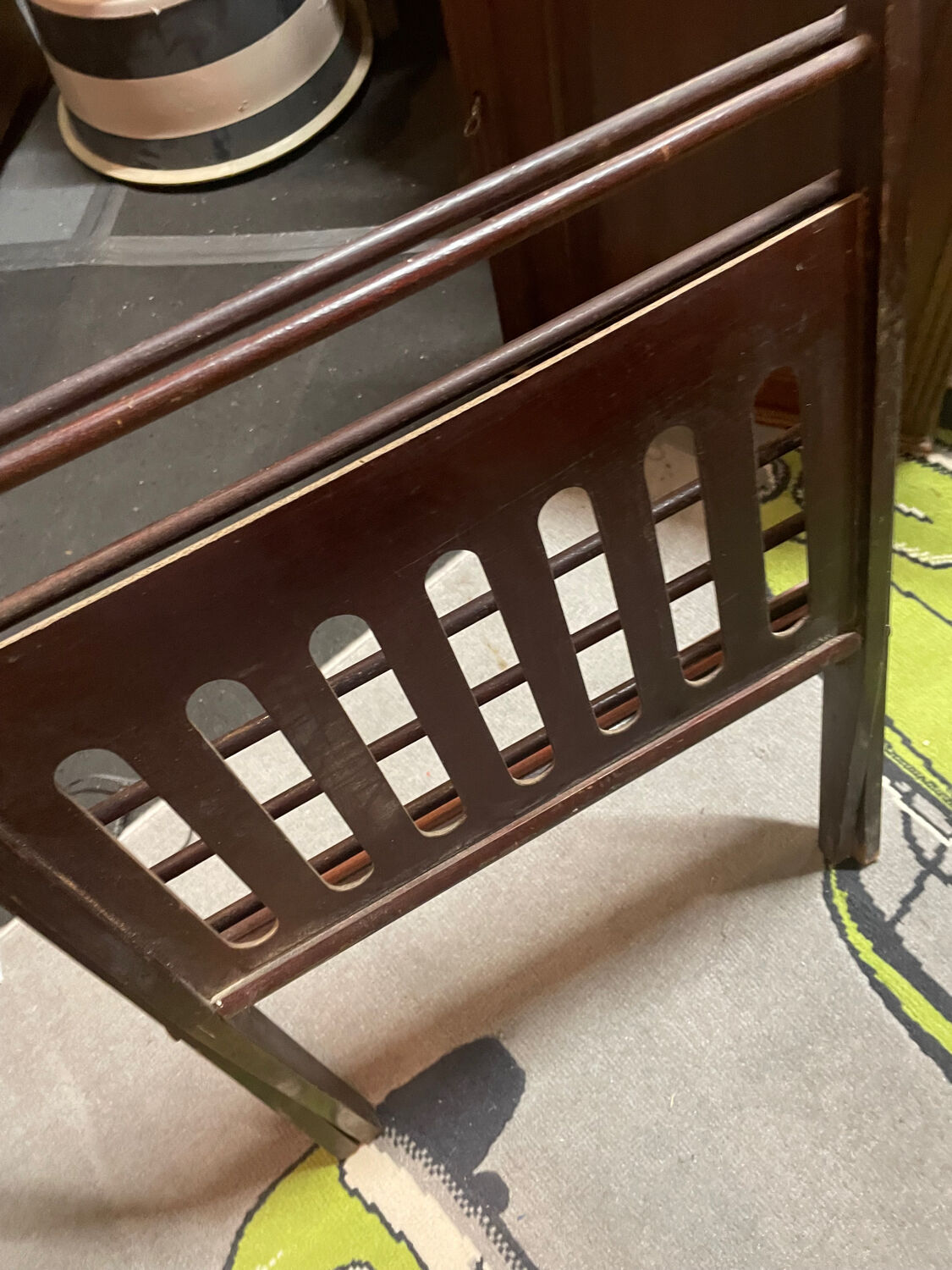 Magazine holder by Cees Braakman