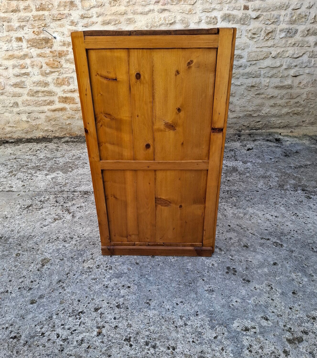Craft cabinet with drawers