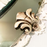 Chiseled double complexion mirror