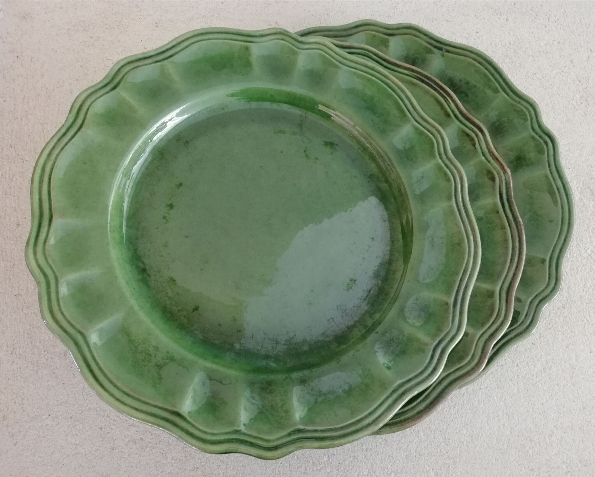 Glazed plate Sampigny-les-Maranges