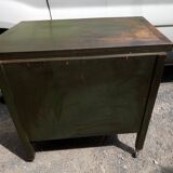 Vintage establishment